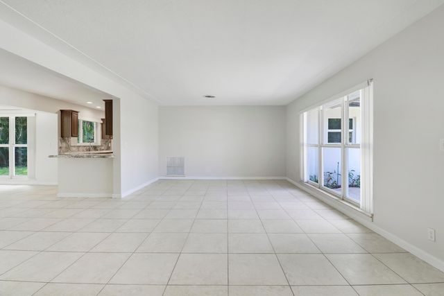 2620 NE 25th Street, Lighthouse Point, FL 33064