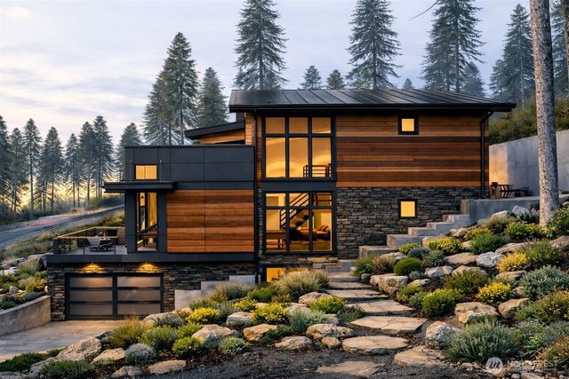 8512 NE Juanita Drive, Kirkland, WA 98034