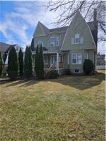 110 Coligni Avenue, New Rochelle, NY 10801