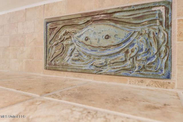 66 Bayou Circle, Gulfport, MS 39507