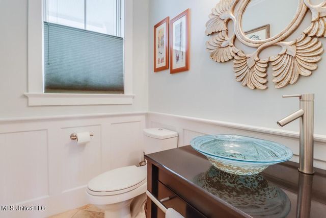 66 Bayou Circle, Gulfport, MS 39507