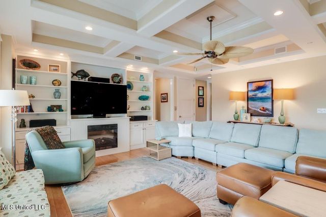 66 Bayou Circle, Gulfport, MS 39507