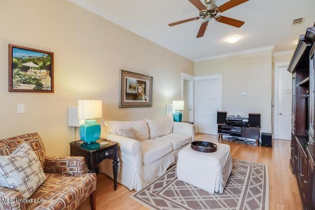 66 Bayou Circle, Gulfport, MS 39507