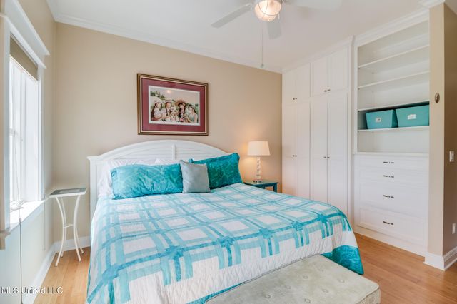 66 Bayou Circle, Gulfport, MS 39507