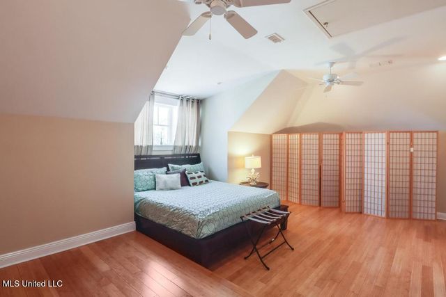 66 Bayou Circle, Gulfport, MS 39507