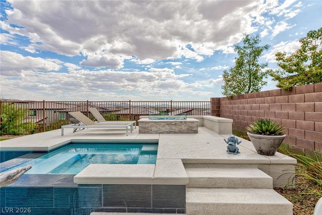 2153 King Crest Court, Henderson, NV 89052