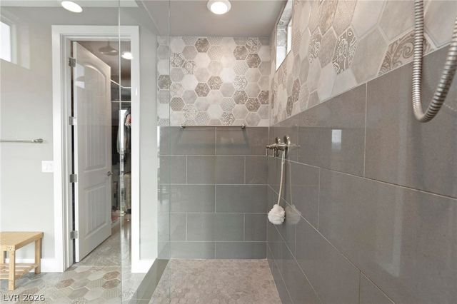 2153 King Crest Court, Henderson, NV 89052