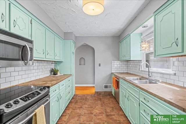 3103 Spring Street, Omaha, NE 68105