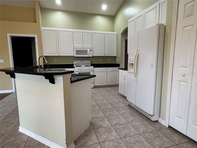 10207 QUAILS LANDING AVENUE, Tampa, FL 33647