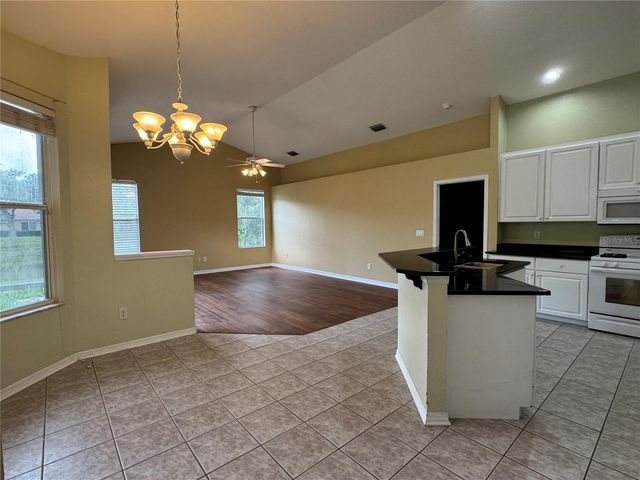 10207 QUAILS LANDING AVENUE, Tampa, FL 33647