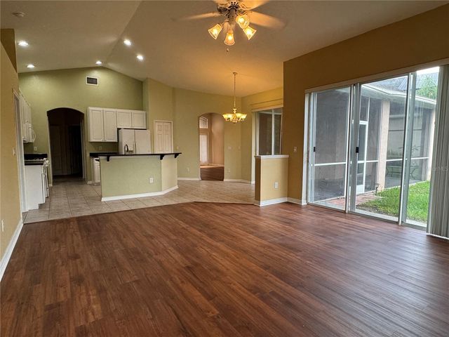 10207 QUAILS LANDING AVENUE, Tampa, FL 33647