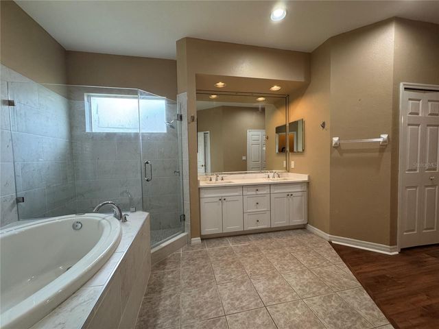 10207 QUAILS LANDING AVENUE, Tampa, FL 33647
