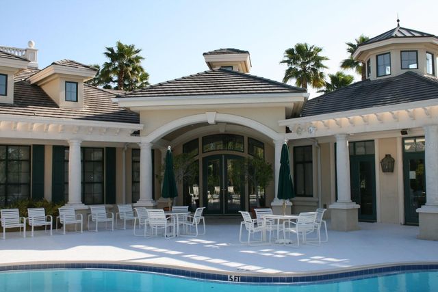 10207 QUAILS LANDING AVENUE, Tampa, FL 33647