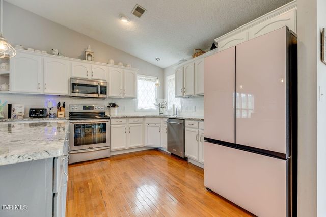 5394 Dishner Valley Road, Bristol, VA 24202