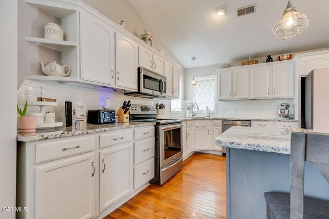 5394 Dishner Valley Road, Bristol, VA 24202