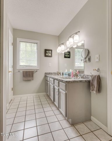 5394 Dishner Valley Road, Bristol, VA 24202