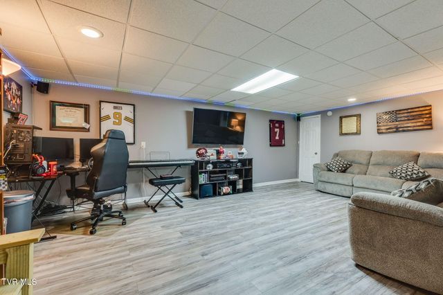 5394 Dishner Valley Road, Bristol, VA 24202