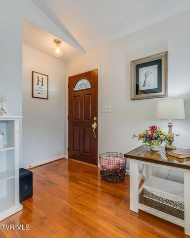 5394 Dishner Valley Road, Bristol, VA 24202