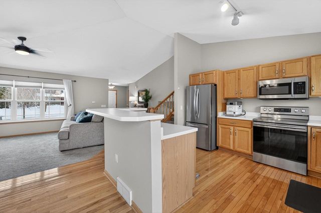 5475 Quarry Hill Drive, Fitchburg, WI 53711