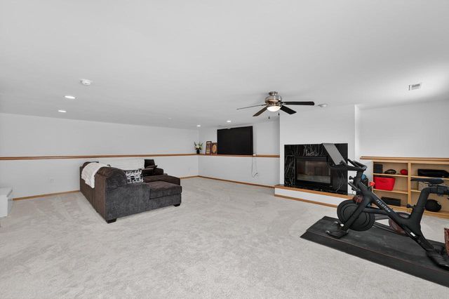 5475 Quarry Hill Drive, Fitchburg, WI 53711