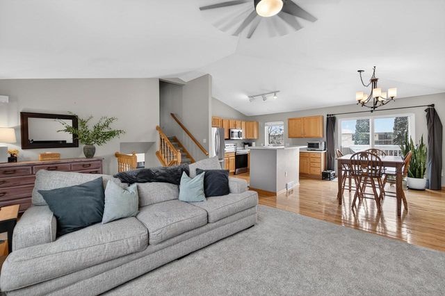 5475 Quarry Hill Drive, Fitchburg, WI 53711