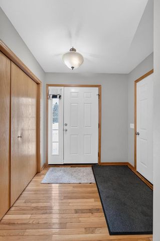 5475 Quarry Hill Drive, Fitchburg, WI 53711