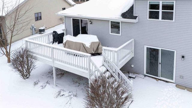 5475 Quarry Hill Drive, Fitchburg, WI 53711