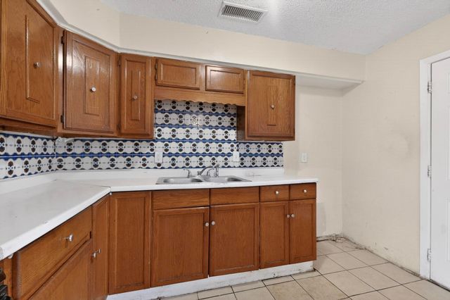 1109 Montclair Drive, Garland, TX 75040