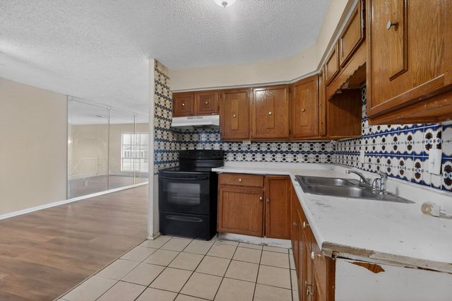 1109 Montclair Drive, Garland, TX 75040