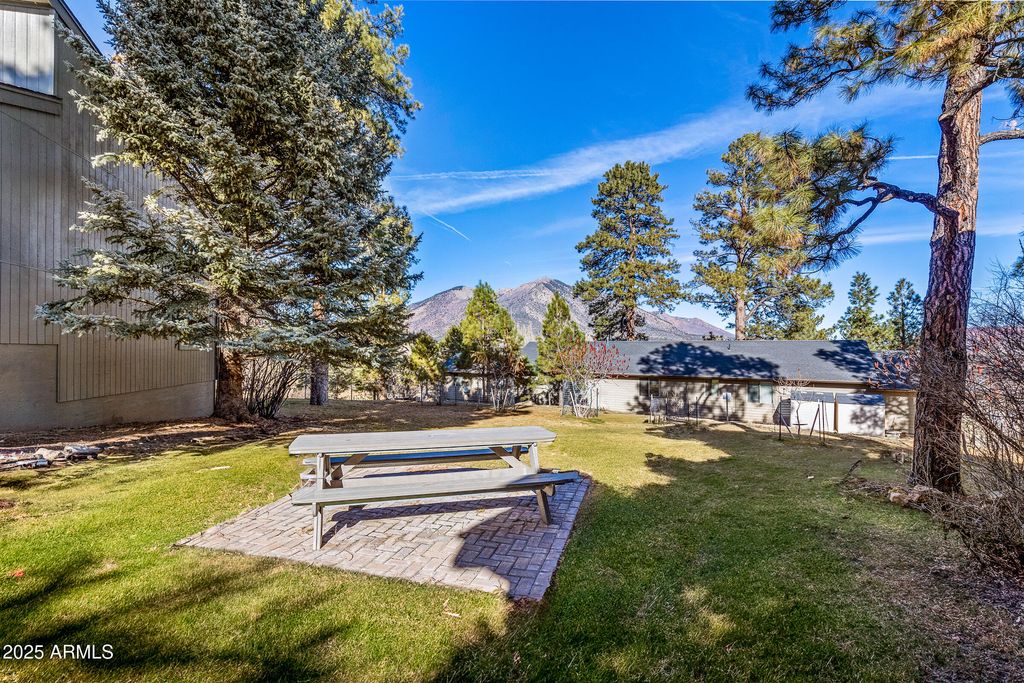Image 23 of property listing at 2665 N VALLEY VIEW Road 10121, Flagstaff, AZ 86004