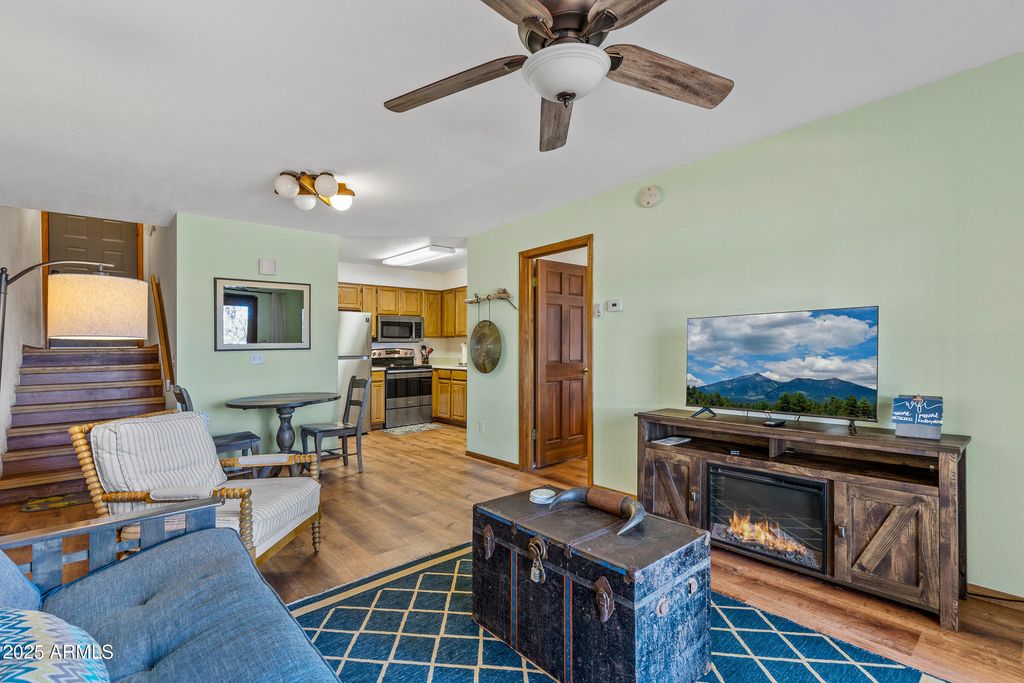 Image 6 of property listing at 2665 N VALLEY VIEW Road 10121, Flagstaff, AZ 86004