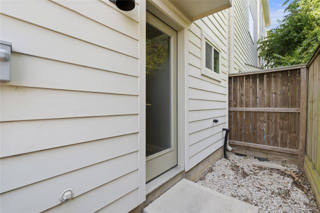 2102 Bello Amanecer Lane, Houston, TX 77055