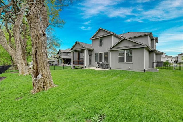 9149 Green Road, Lenexa, KS 66227