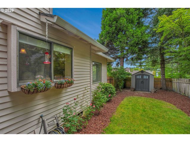 520 Se 15TH St, Gresham, OR 97080