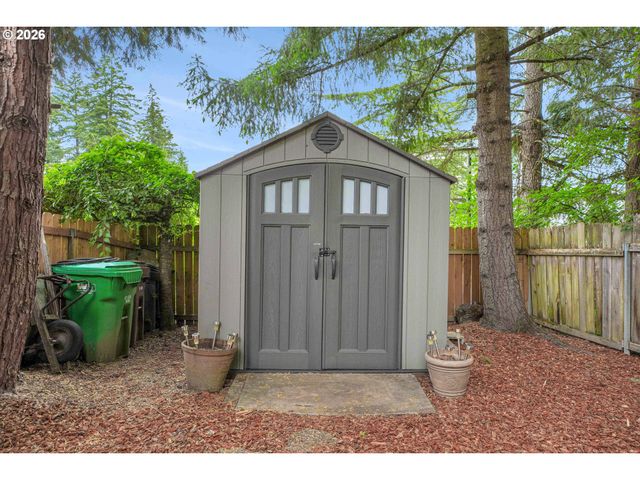 520 Se 15TH St, Gresham, OR 97080