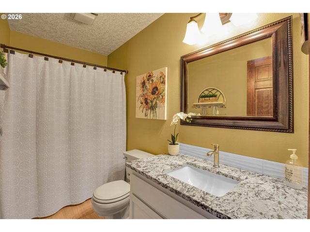 520 Se 15TH St, Gresham, OR 97080