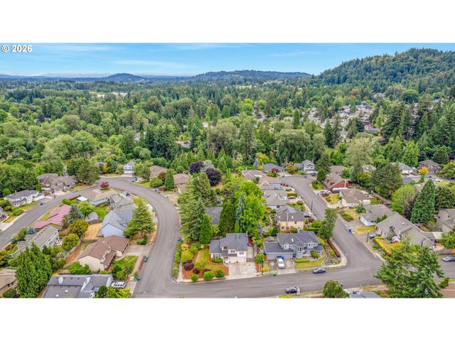 520 Se 15TH St, Gresham, OR 97080