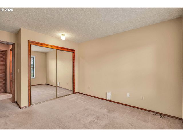 520 Se 15TH St, Gresham, OR 97080