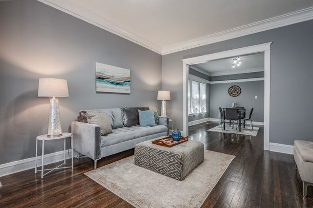 7832 S Eberhart Avenue, Chicago, IL 60619