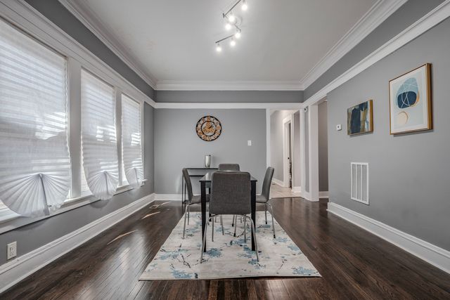 7832 S Eberhart Avenue, Chicago, IL 60619