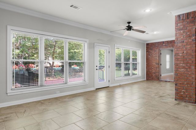 2205 Vermont Street, Conway, AR 72034