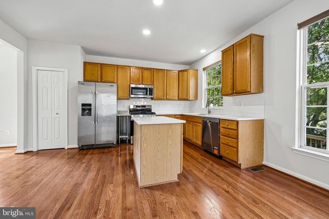 26227 LANDS END DR, Chantilly, VA 20152