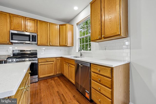 26227 LANDS END DR, Chantilly, VA 20152