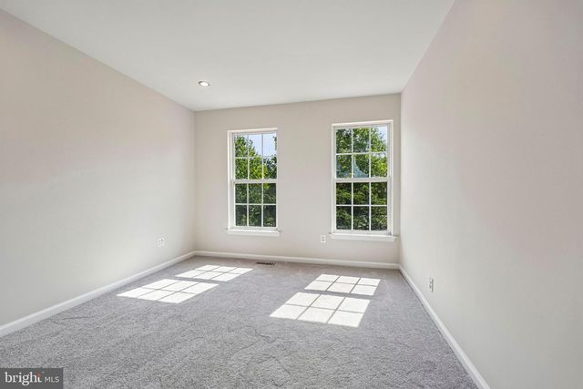 26227 LANDS END DR, Chantilly, VA 20152