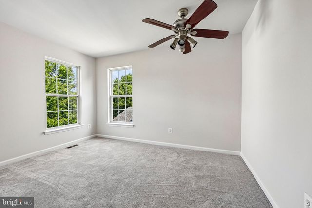 26227 LANDS END DR, Chantilly, VA 20152