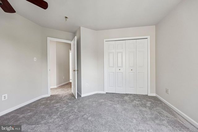 26227 LANDS END DR, Chantilly, VA 20152