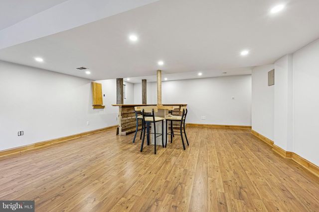 26227 LANDS END DR, Chantilly, VA 20152