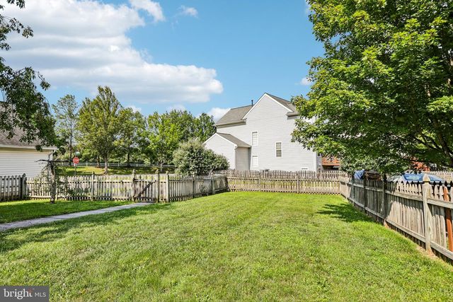 26227 LANDS END DR, Chantilly, VA 20152
