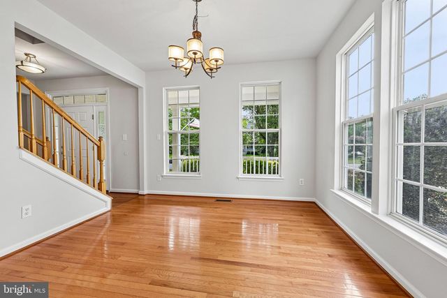 26227 LANDS END DR, Chantilly, VA 20152