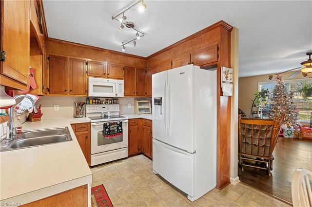 1586 Riverview Road Extension, Lexington, NC 27292